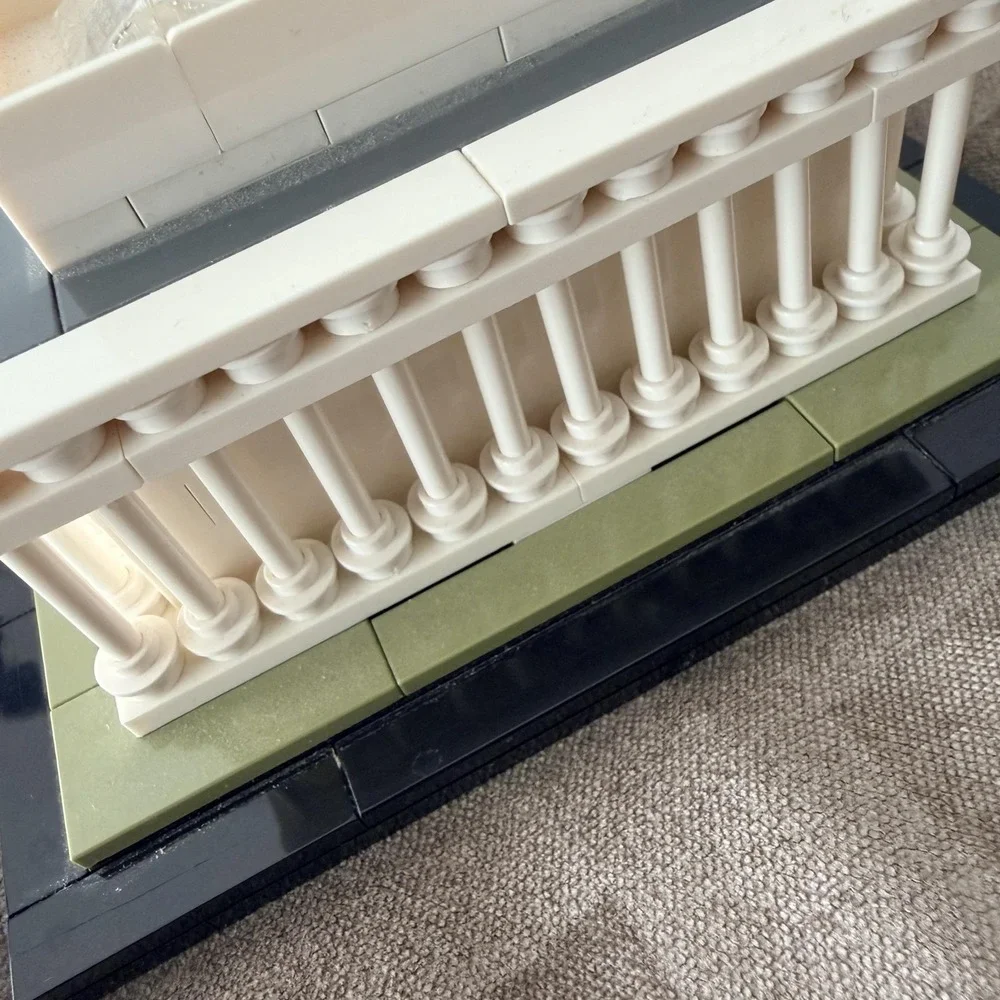 LEGO Architecture Lincoln Memorial 21022 Complete Built Landmark Series Set